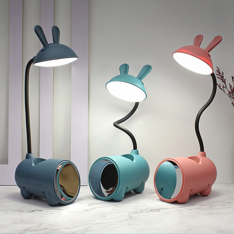 Vielseitige Bunniva Schreibtischlampe: LED, flexibel, Stifthalter, USB-betrieben – ideal für jeden Schreibtisch.