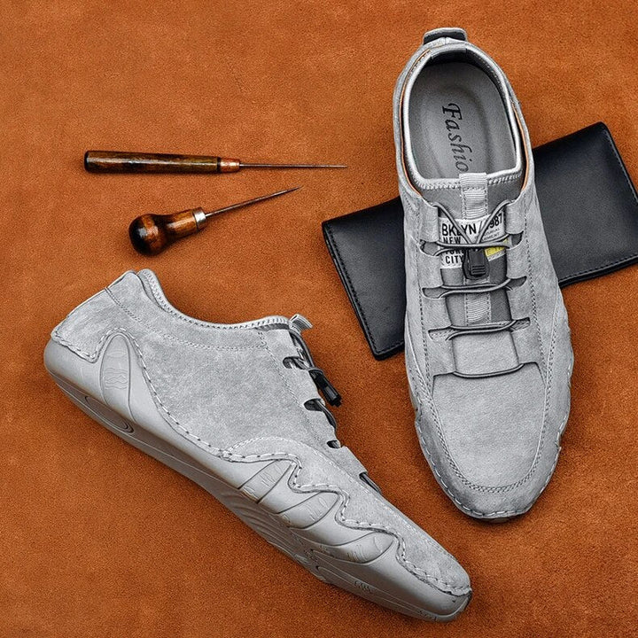 Leichte Herren Loafer, elegante Slip-On Sommerschuhe für stilbewusste Männer, ideal für warme Tage.