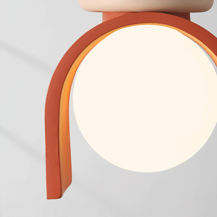 Diese farbenfrohe Design-Deckenlampe ist eine moderne und dekorative E27-Leuchte für Ihr Heim.