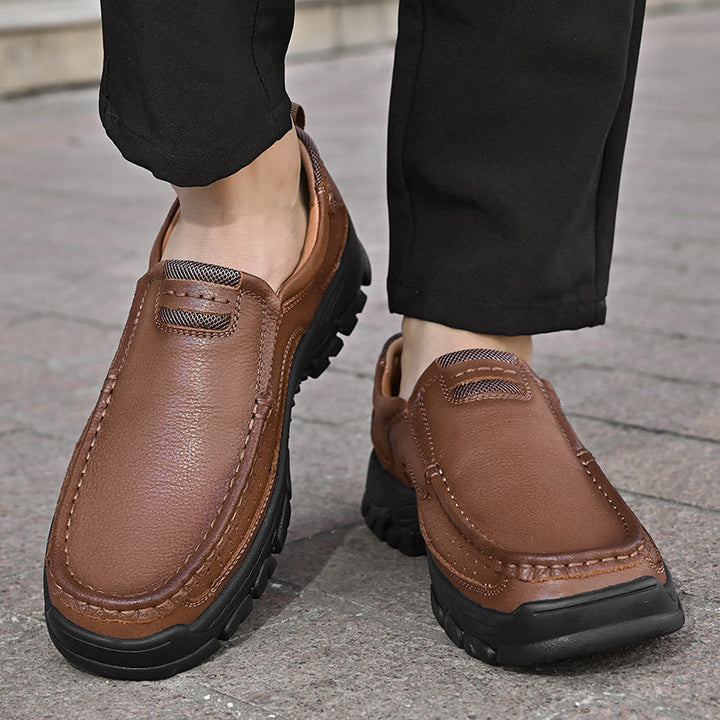 Elegante Herren Schlupfstiefel, Khaki. Komfortable Business Schuhe mit Fußgewölbeunterstützung und rutschfester Sohle.