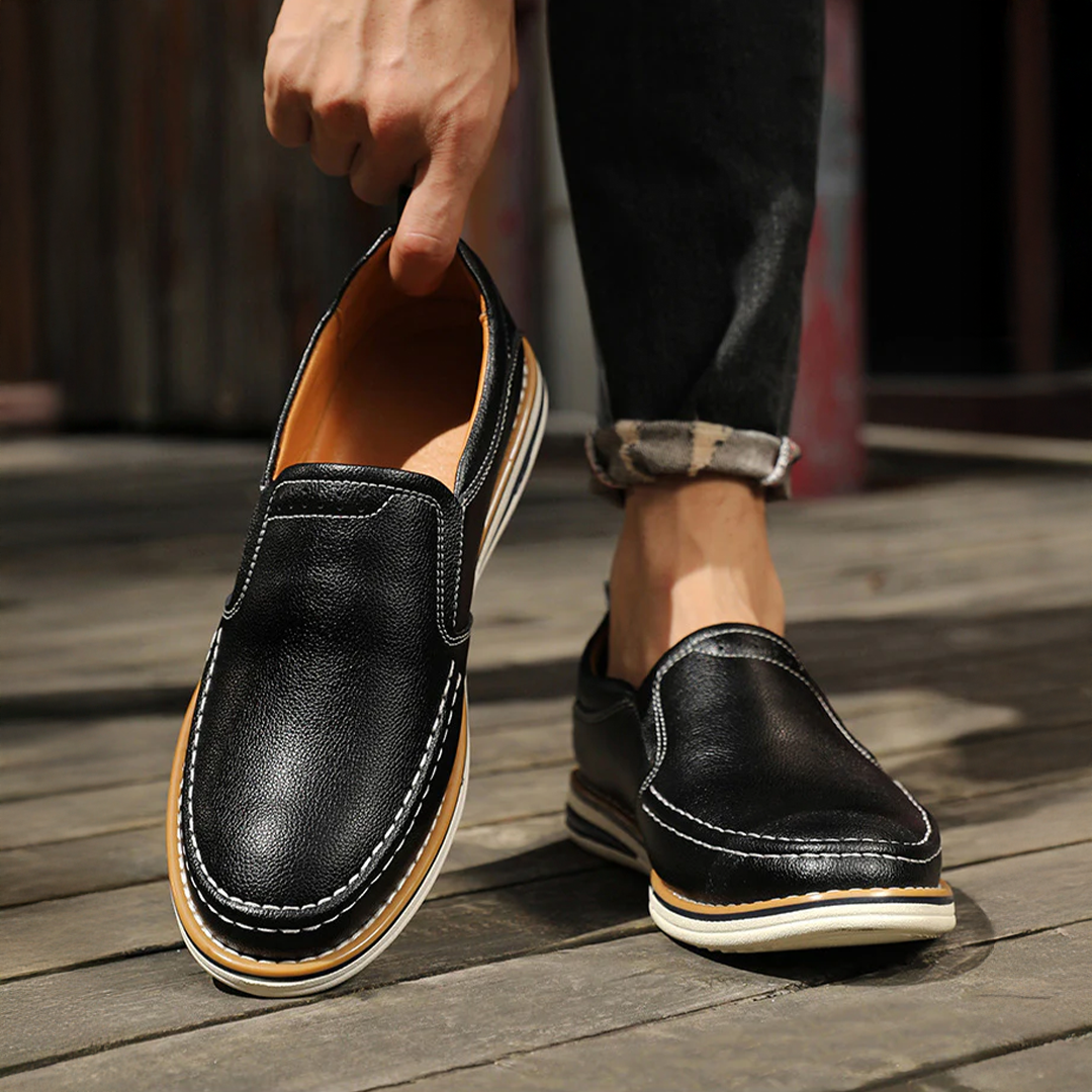 Elegante Herren Slip-On Loafer in Braun für Komfort & Stil im Alltag; ideal als Büroschuhe & Freizeitschuhe.