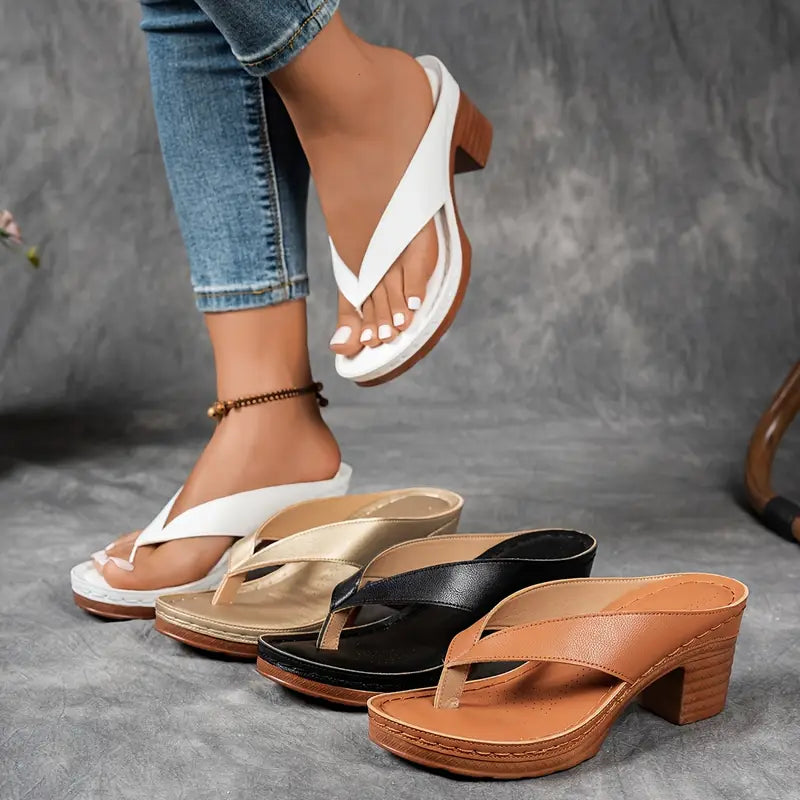 Schwarze Damen Sandalen: leichte Alltagsschuhe, bequem & elegant für höchsten Tragekomfort im Sommer.