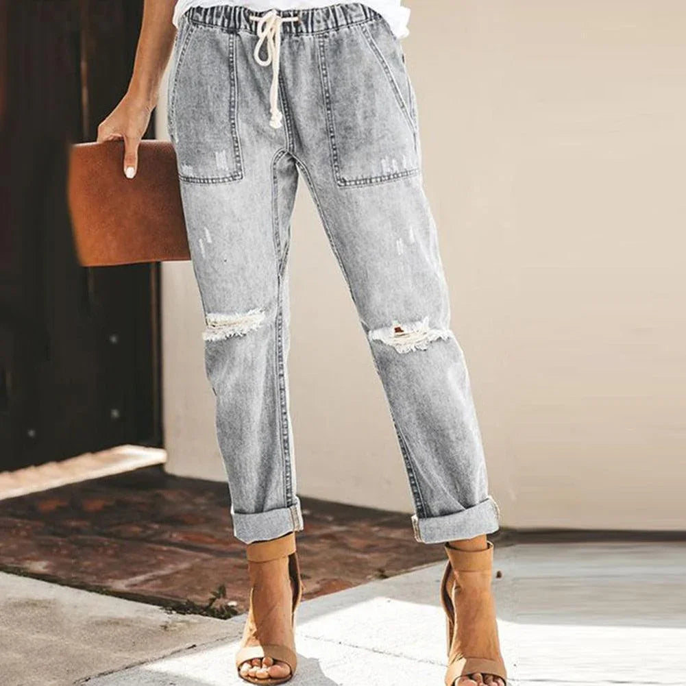 Entspannte Damen Jogginghose, perfekte Casual Hose für Freizeitmode. Mit bequemem elastischen Bund für höchsten Tragekomfort.