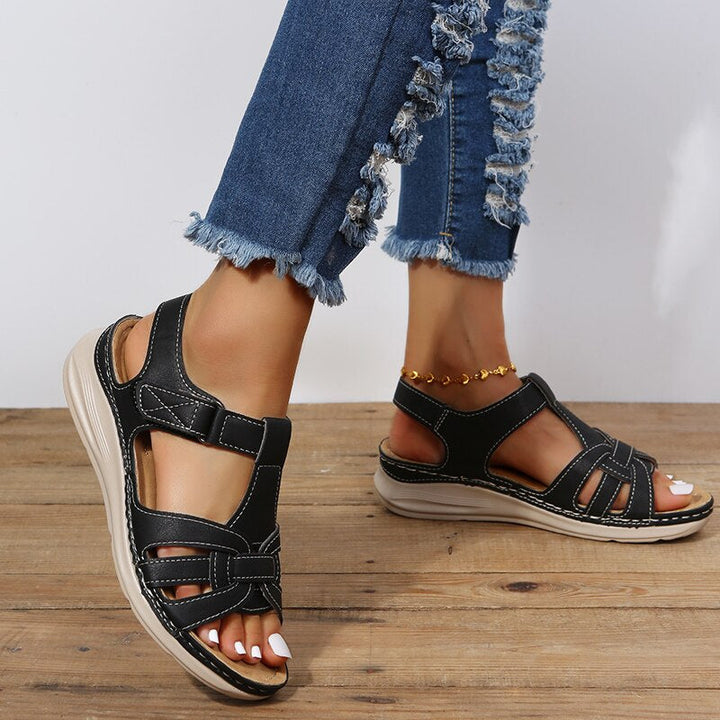 Komfortable Damen Sandalen für lange Spaziergänge und Reisen; bequeme Walking Damenschuhe für den Sommer.