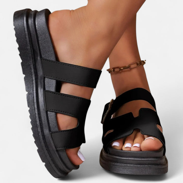 Detaillierte Ansicht der Damen Walkingschuhe: Ergonomisches Fußbett & effektive Dämpfung für gelenkschonenden Komfort.