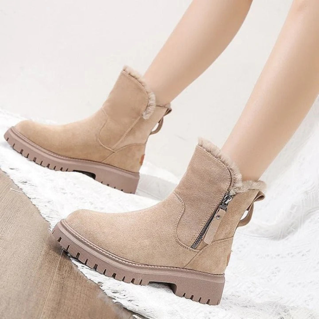 Elegante Damen-Stiefeletten mit Warmfutter. Stilvolle, gefütterte Stiefel für Damen, perfekt für Herbstlooks.