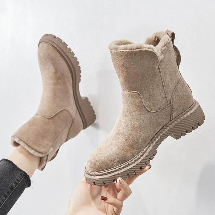 Elegante, warme Damen-Herbststiefel, gefüttert & rutschfest. Ideal für kühle Tage mit Komfort.