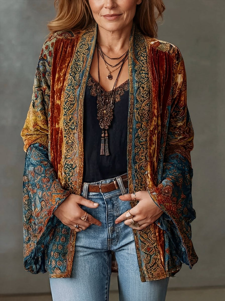 Lässige Damen Kimono-Steppjacke im Boho-Chic mit elegantem Vintage-Muster, perfekt für Frühjahr & Herbst.