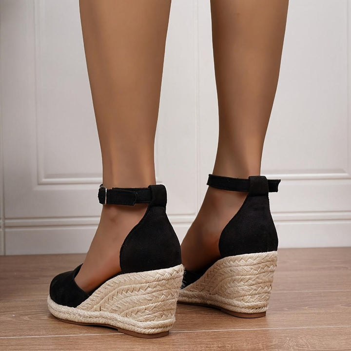 Bequeme Damen Sandalen mit Arch Support und Keilabsatz, ideal für Fußstütze und Komfort den ganzen Tag.