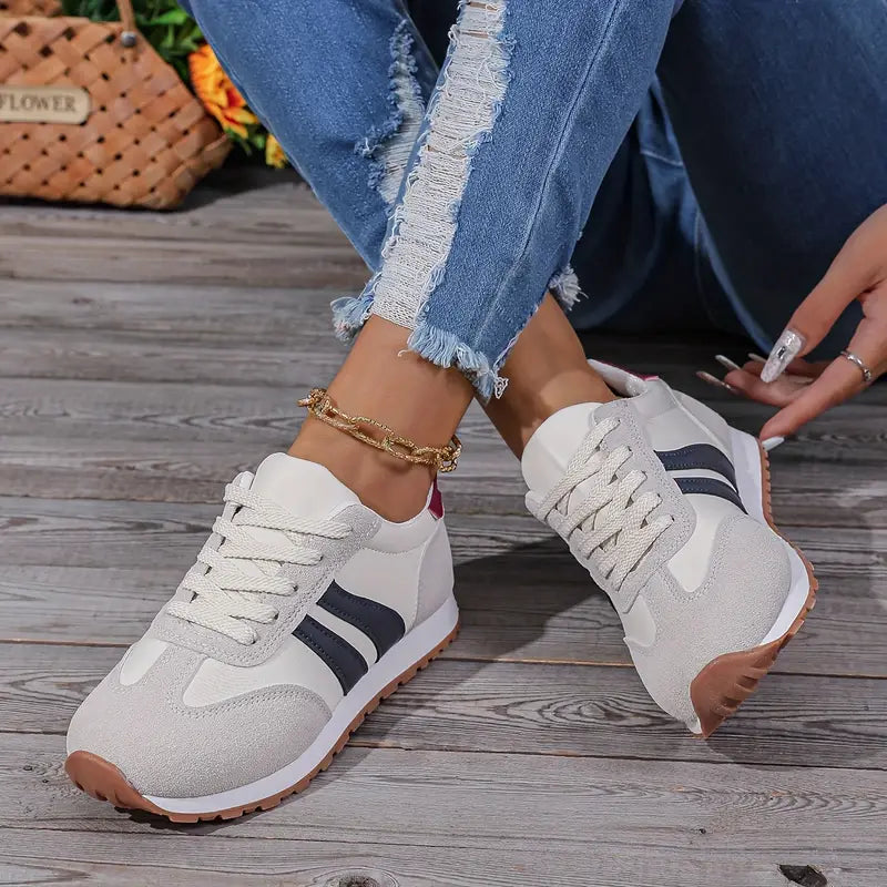 Bequeme Damen Alltagssneaker mit orthopädischer Dämpfung und Arch Support; stylisch, leicht & atmungsaktiv.