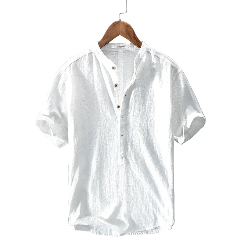 Lockeres Sommerhemd für Herren, atmungsaktiv & bequem. Perfektes Casual Hemd für stilvolle Freizeit und warme Tage.
