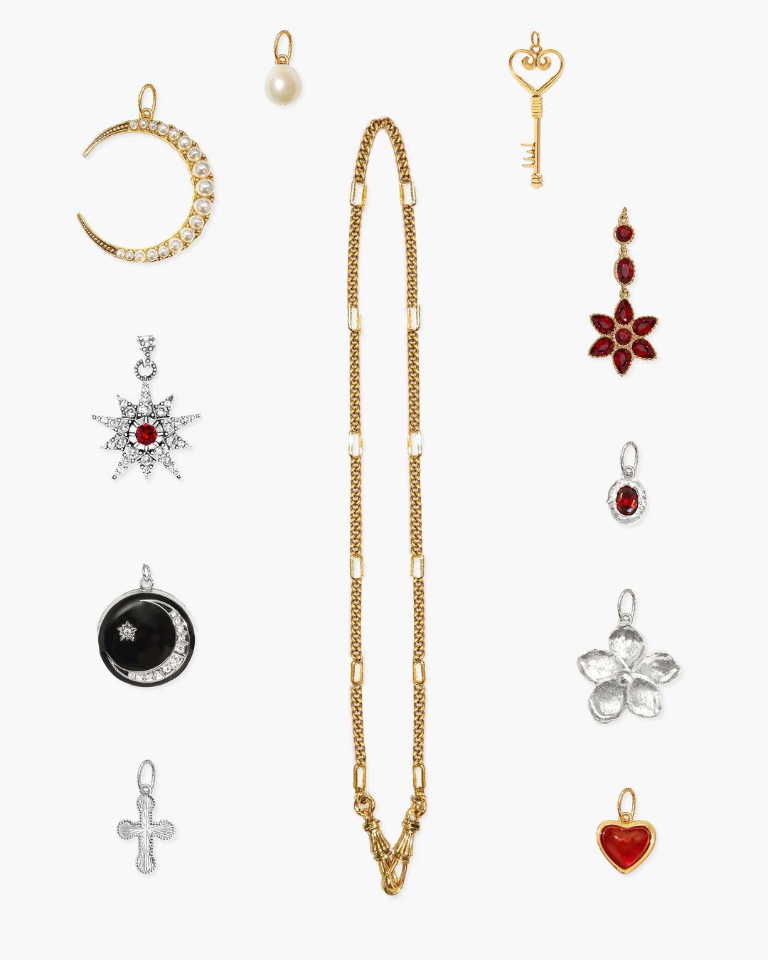 Robuste Damen Halskette aus Gold-Edelstahl mit innovativem Charm Holder für individuelle Styles.
