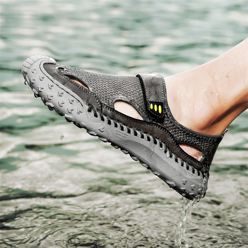 Vielseitige Herren Slip-On Sandalen mit geschlossener Spitze, ideal für Reisen, Strand & Freizeit.