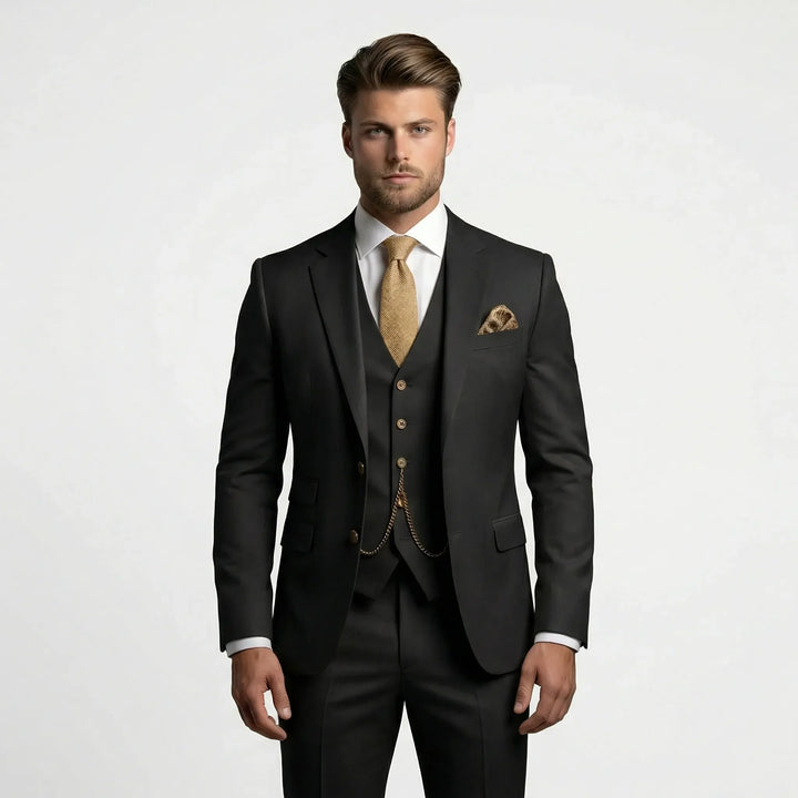 Vielseitiger Herren Dreiteiliger Slim Fit Anzug Yannick. Moderner Stil für Business, Party, Hochzeit & elegante Herrenmode.