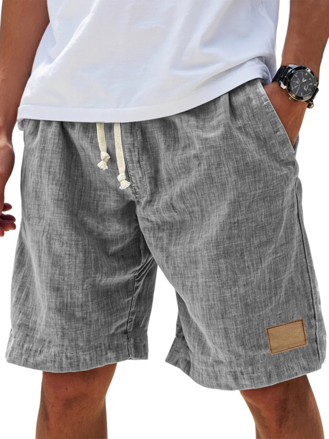 Vielseitige Herren Shorts im Relaxed Fit. Kombinierbar für Casual & Urlaub. Bequeme Sommermode für Männer.