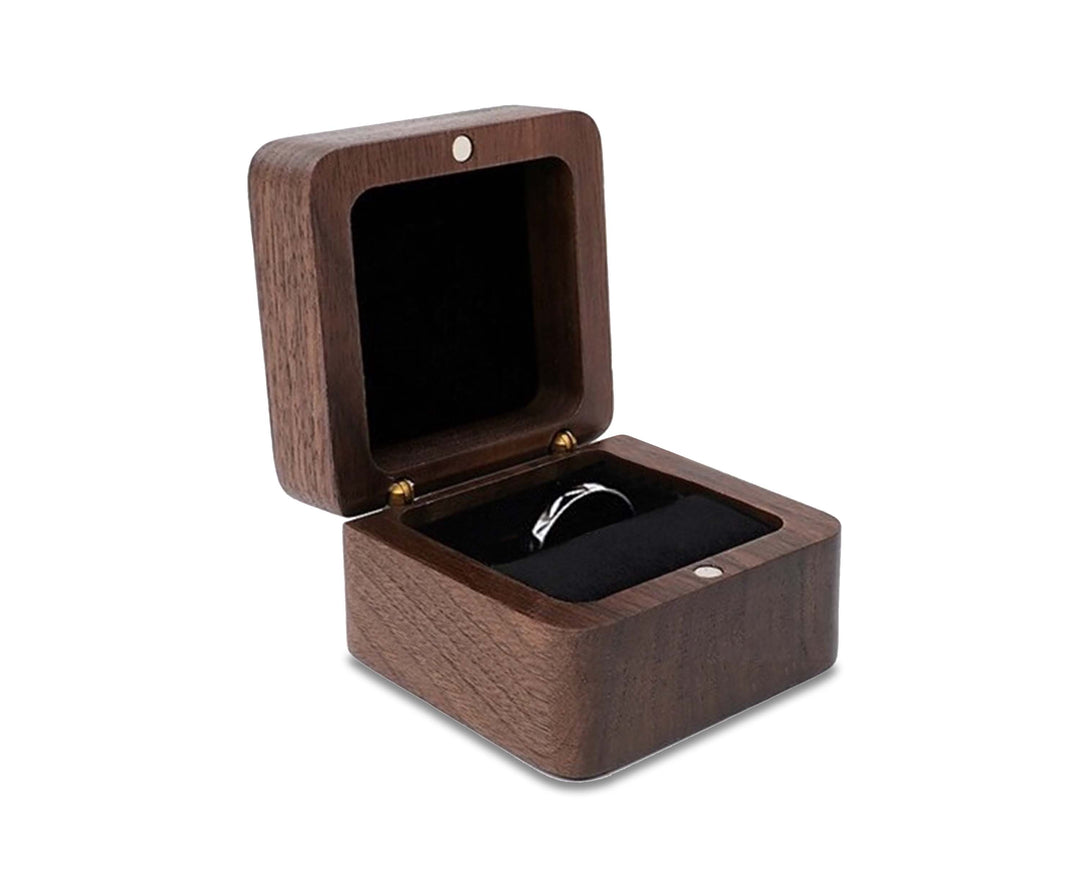Hochwertiges Holz-Schmuckkästchen für Ringe, Ohrringe & Manschettenknöpfe. Perfekte Geschenkidee.