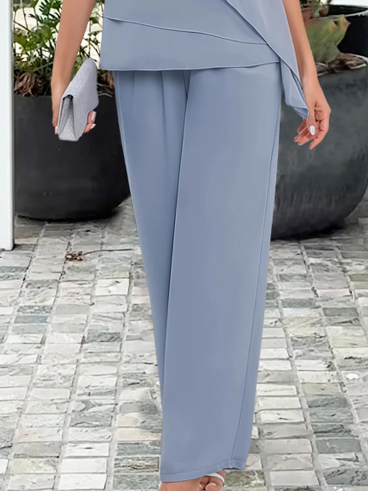 Vielseitiges elegantes Damen Set in Marineblau, perfekt für Business Casual, Abendmode oder feierliche Events.