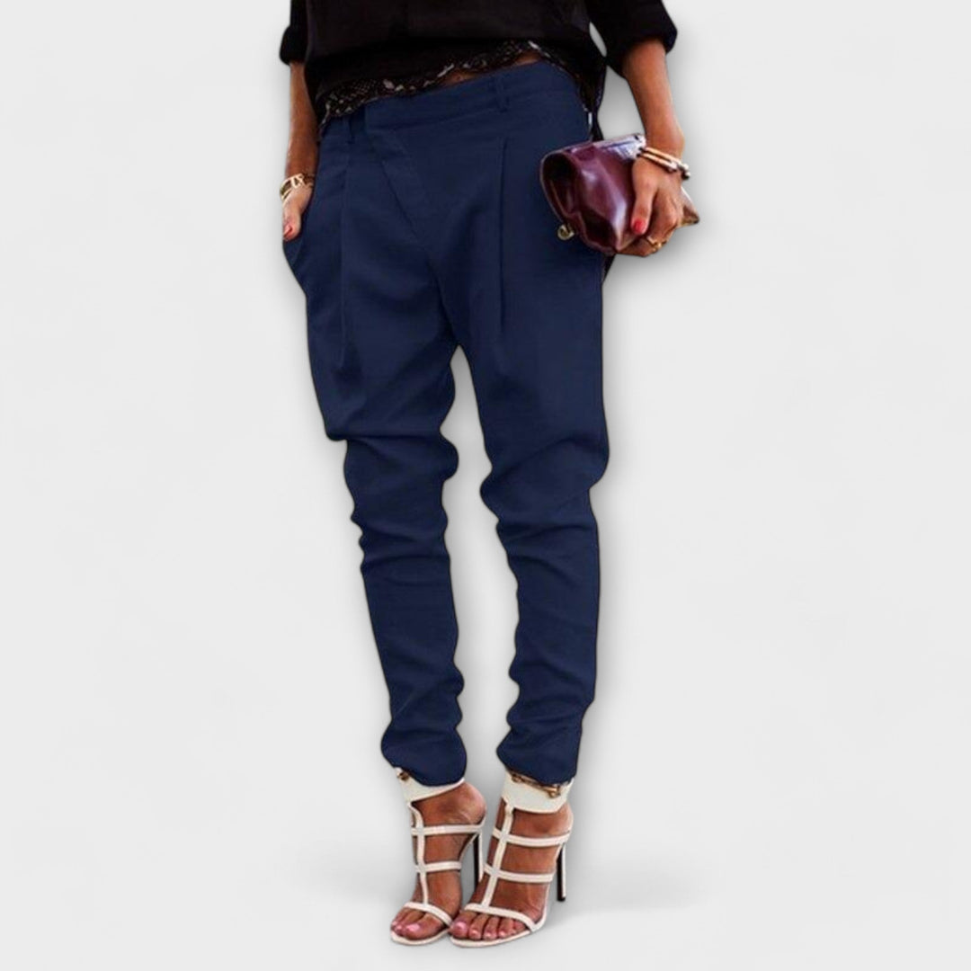 Stilvolle Damenhose für den Business-Look. Klassisch-elegante Bürohose, pflegeleicht für einen seriösen Auftritt.