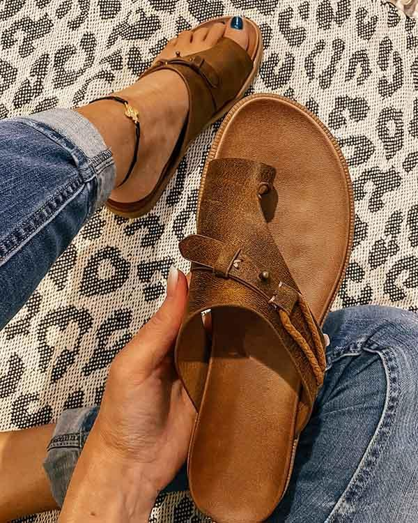 Stilvolle Sommersandalen für Damen, vielseitig kombinierbar und perfekt für einen eleganten Sommerlook.