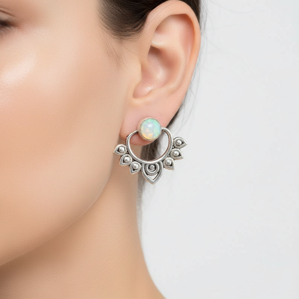 Wunderschöne 925er Silberohrringe mit Opal und zartem Lotusblüten-Design, perfekter eleganter Schmuck.