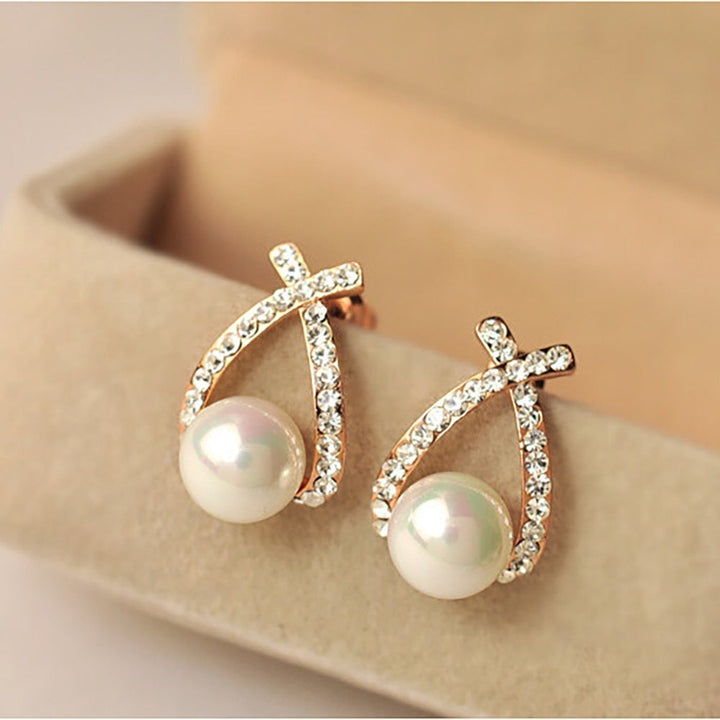Exklusive Perlenohrringe für Damen, ideal als Geschenk. GlamourPearl Schmuckstück für jeden Anlass.