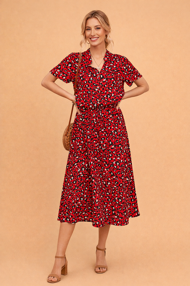 Damen-Midikleid, Boho-Stil mit Punktmuster, modisch und fließend für den Sommer.