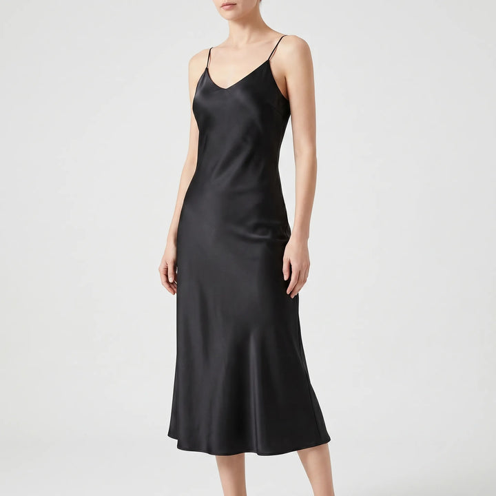 Das Damen Midikleid "Charlotte": Ein elegantes Trägerkleid mit femininem Schnitt für jeden Anlass.