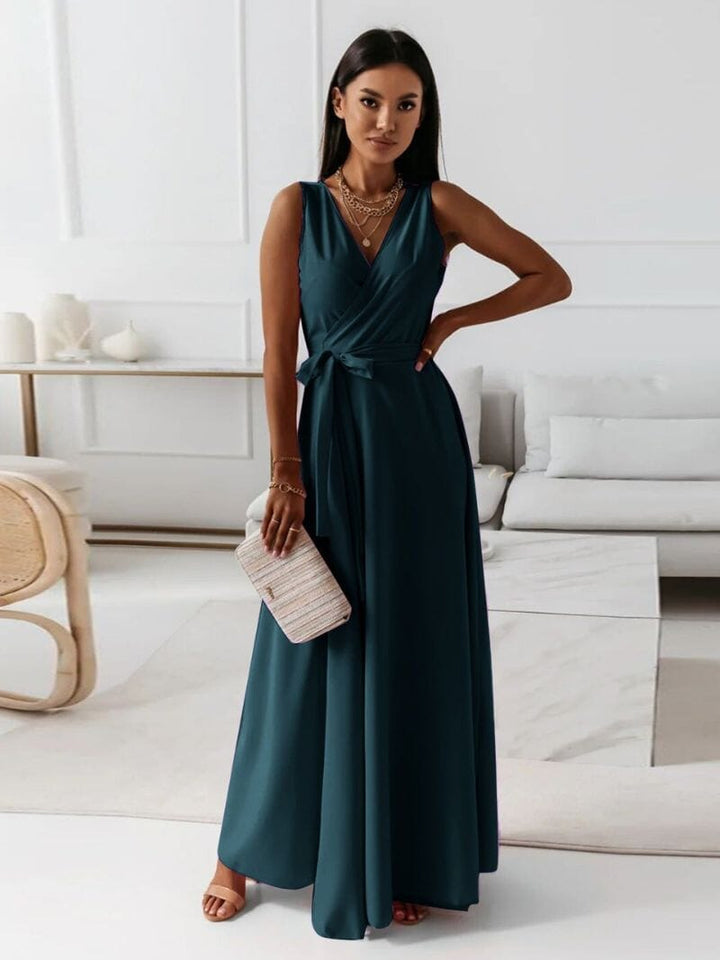 Figurumspielendes, luftiges Damen Maxikleid mit V-Ausschnitt; bequemes langes Kleid für jede Figur.