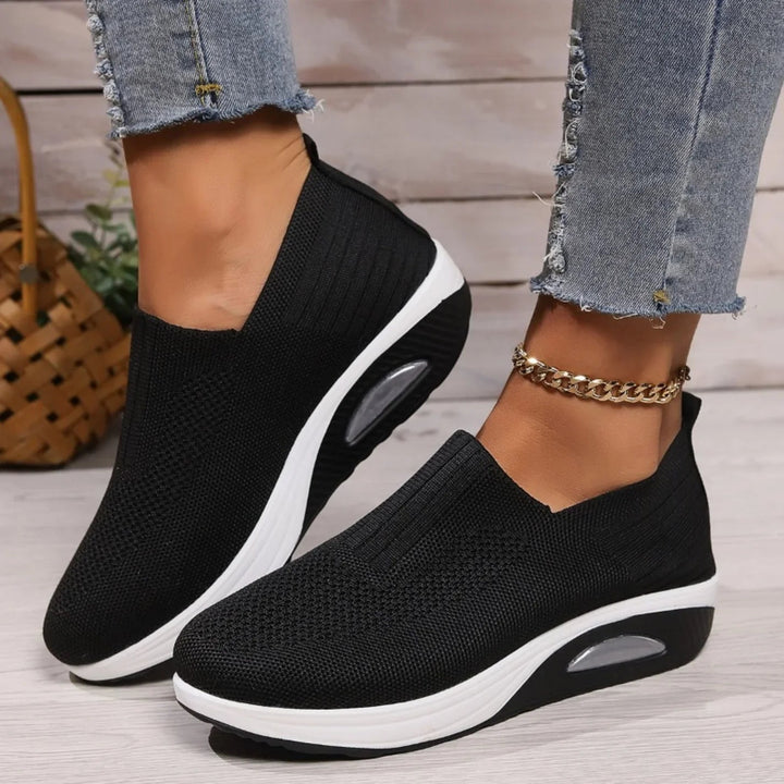 Modische Damen Komfort-Sneaker, atmungsaktiv und bequem, ideal für den Alltag.