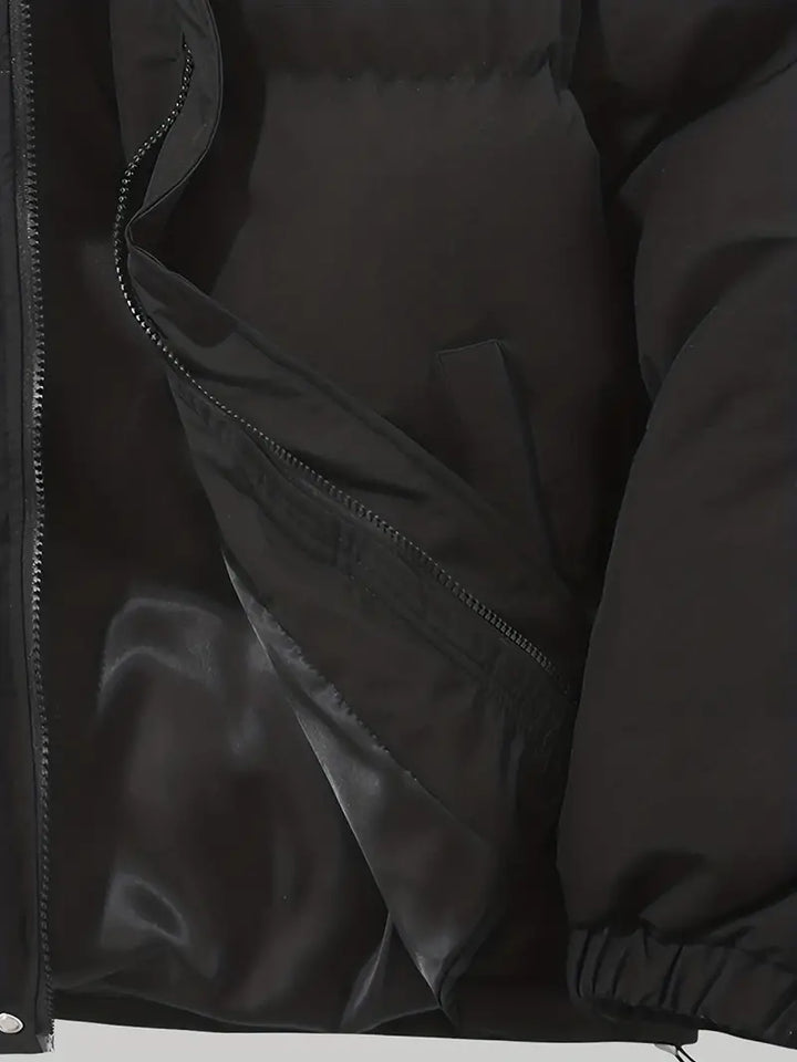 Gefütterte Damen Steppjacke, robust & warm, ideal für Outdoor-Aktivitäten im Winter.