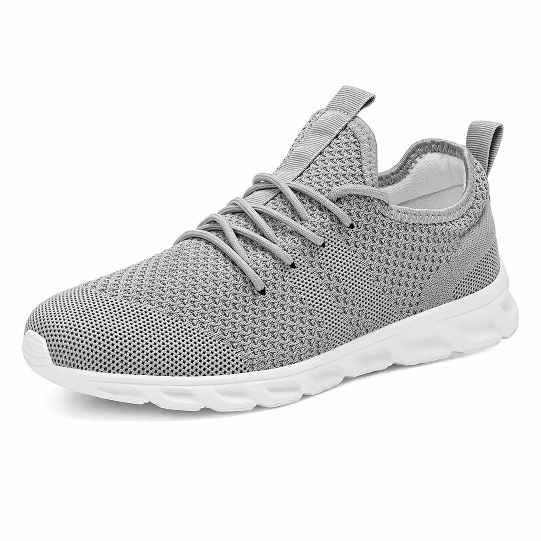 Bequemer Herren-Sneaker für den Alltag, optimal für Fußfreiheit und lange Spaziergänge. Ein leichter Freizeitschuh.