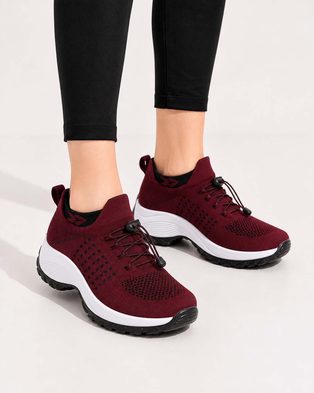 Damen-Komfortschuhe, speziell entwickelt zur Linderung von Fußschmerzen, auch bei Hallux Valgus.