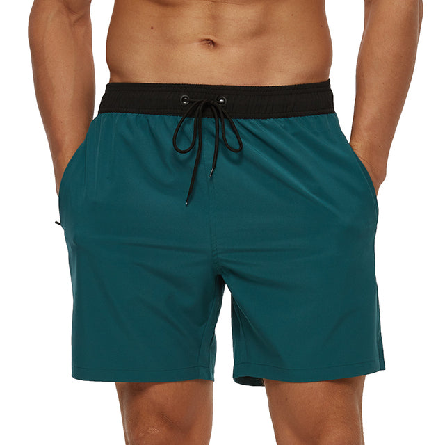 Komfortable Herren Badeshorts für den Sommer. Schnelltrocknende Strandmode mit elastischem Bund für unbeschwerte Wasseraktivitäten.