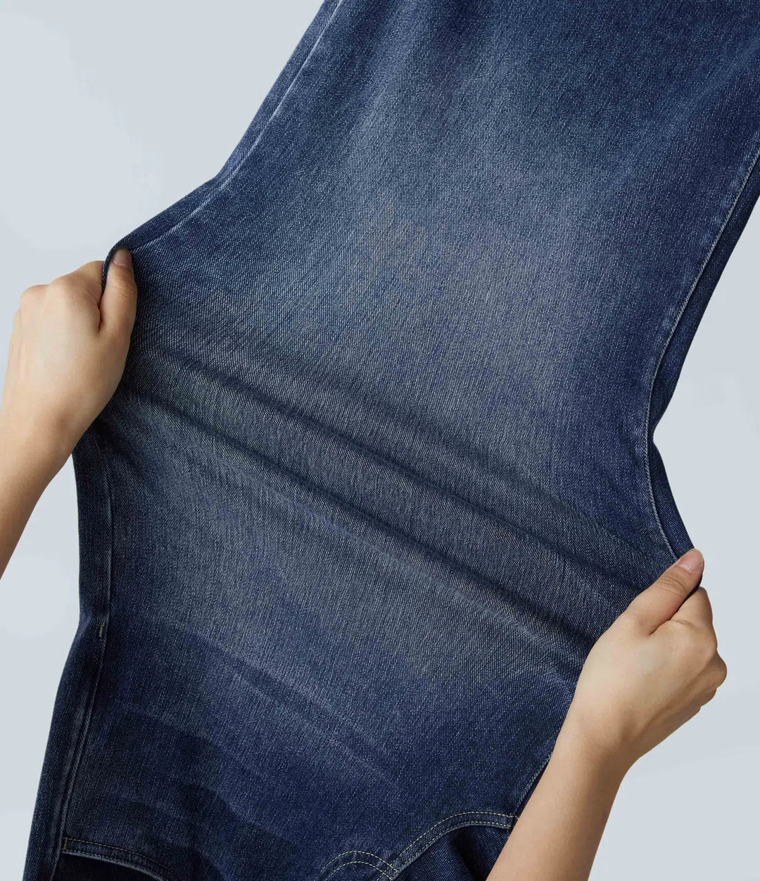 Ganzansicht der modischen Damen Hose mit hoher Taille & elastischem Bund, bequemer Schnitt.