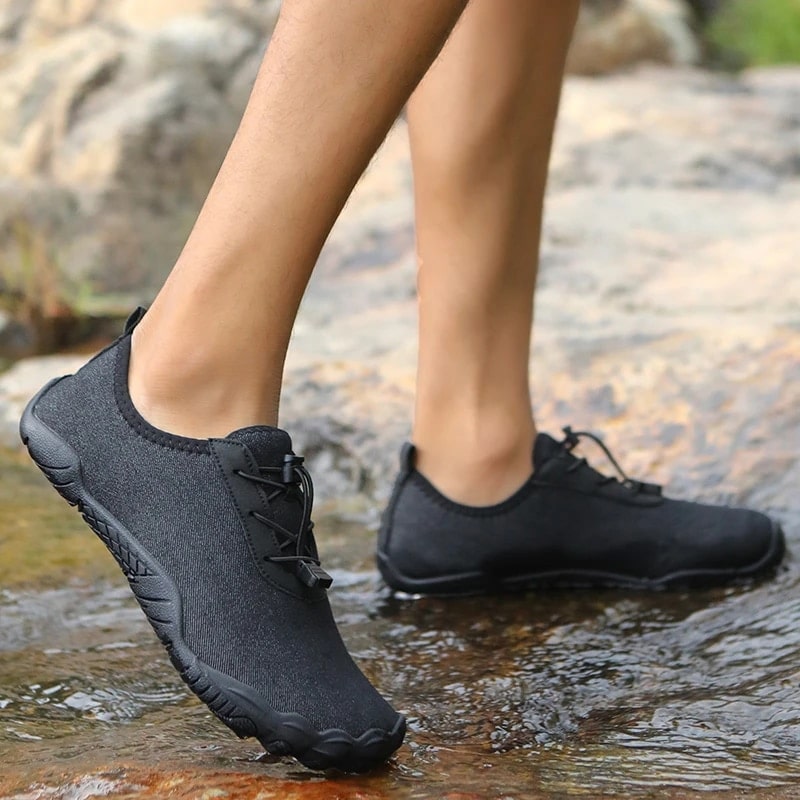 Leichte Herren Fitness-Barfußschuhe TerraStride mit flexiblem Obermaterial für besten Tragekomfort.