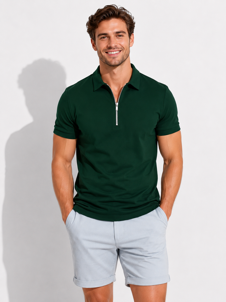 Detailaufnahme des hochwertigen Stoffes am Herren Polo-Shirt mit Reißverschluss, atmungsaktiv und bequem.