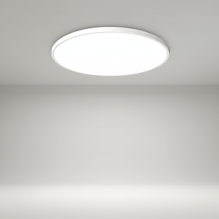 AuraSphere flache LED-Deckenleuchte, weiß, minimalistisch, mit tageslichtweißem Licht für ein klares Ambiente.