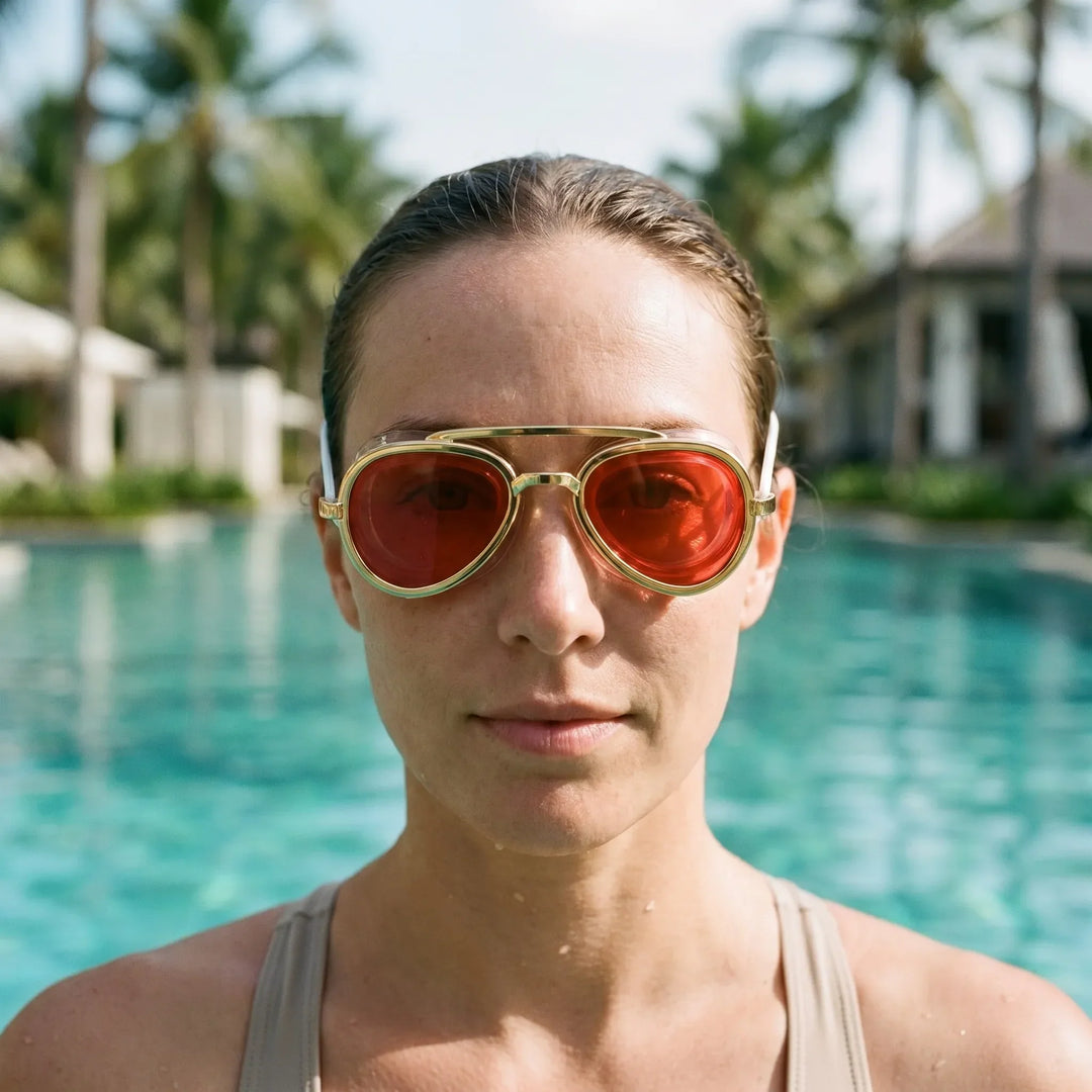 Unisex Flieger Schwimmbrille mit getönten Gläsern, Anti-Beschlag und weitem Sichtfeld für Schwimmen.