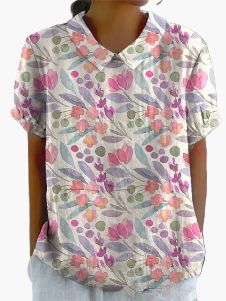 Frontansicht der Damen Kurzarmbluse mit Blumenmuster & Kragen; elegant für Frühling & Sommer.