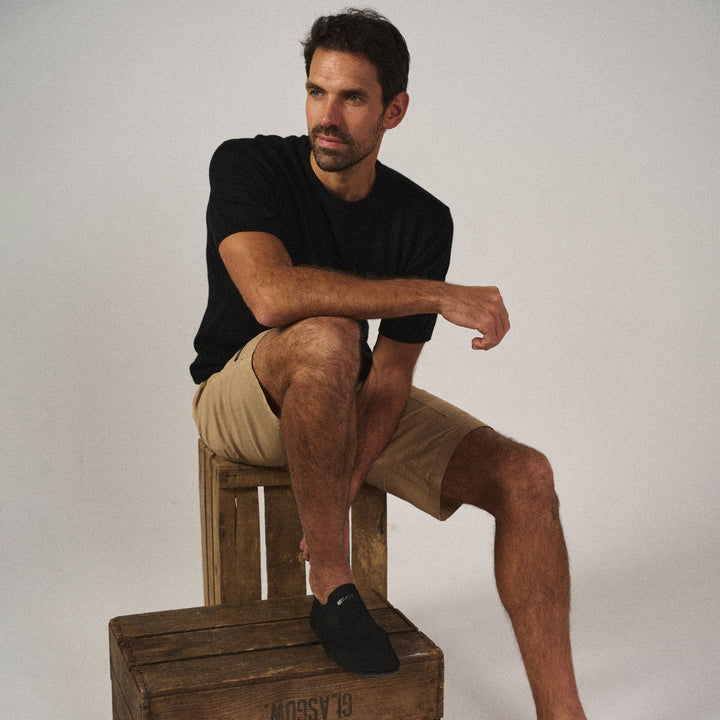 Textur der bequemen Herren Cargo Shorts, atmungsaktiv & strapazierfähig für Outdoor-Abenteuer.