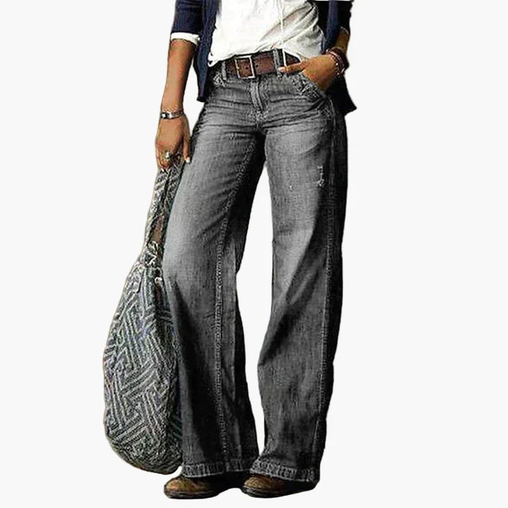 Stylische Damen Jeans mit hoher Taille, weitem Bein und Vintage-Flair, perfekt für modebewusste Frauen.