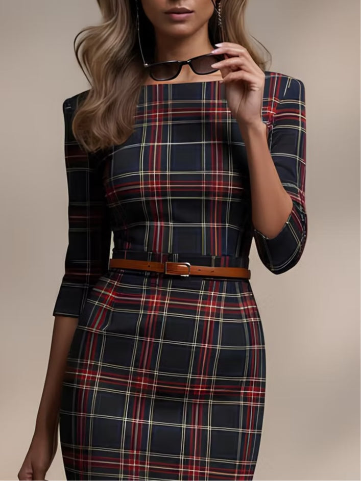 Vielseitiges Damen Midikleid kariert, komfortabler Schnitt. Ein klassisches Freizeitkleid für jeden Tag und Anlass.