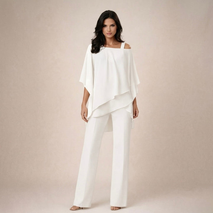 Eleganter Damen Zweiteiler mit Lagenbluse für vielseitige Business & Casual Looks. Modisches Blusen-Set, komfortabel.
