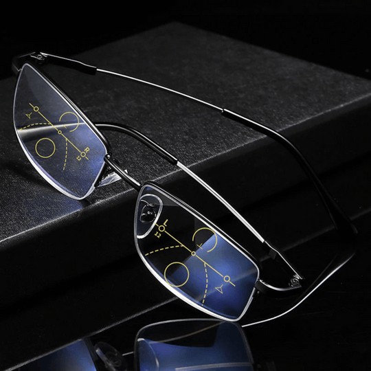 Moderne Unisex Progressive Multifokalbrille für altersgerechtes Sehen, bietet Sehkomfort bei Lese- und Computerarbeit.