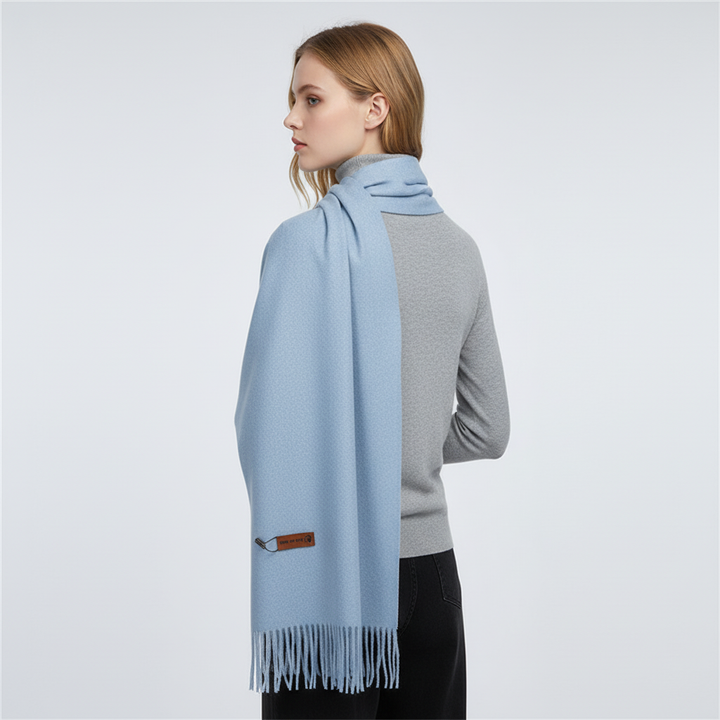 Stilvoller Damen Kuschelschal in XXL, aus feinem Kaschmir, wärmend & modisch für Wintertage.