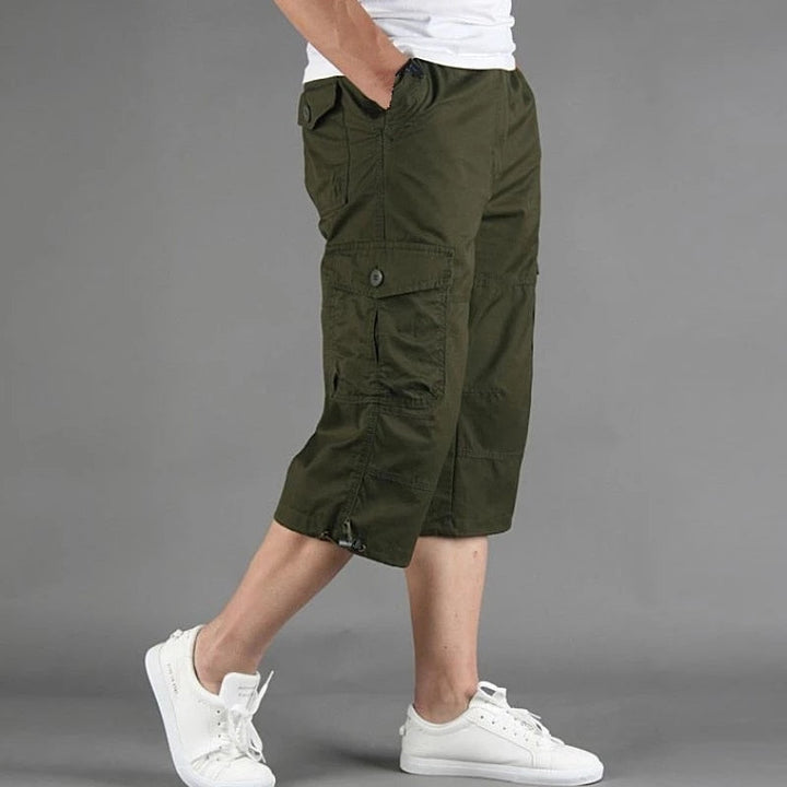 Lässige Herren Cargo 3/4 Hose, Relaxed Fit Freizeitshorts für entspannte Sommertage.