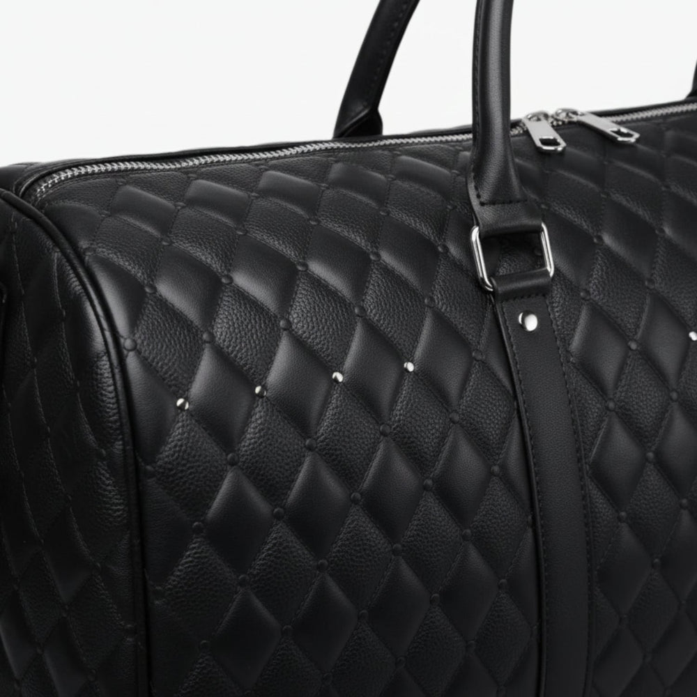 Hochwertige Echtleder-Reisetasche für Herren, robust & stilvoll, perfekt als Handgepäck.