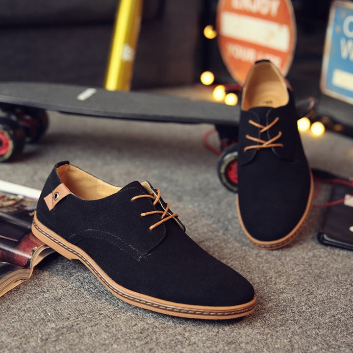 Elegante Herrenschuhe: Klassische Oxford Schnürschuhe, ideal für Business & besondere Momente.
