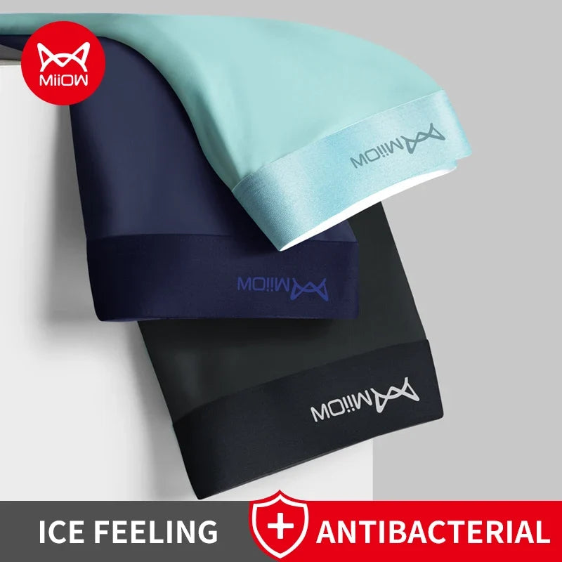 Ordentlich gefalteter 3er Pack Herren Boxer Shorts, bereit für den Alltag – atmungsaktiv & komfortabel.