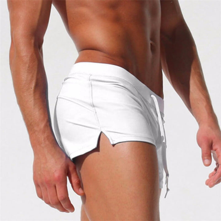 Modische Herren Bademode, schnelltrocknend, mit bequemen, elastischen Bund.